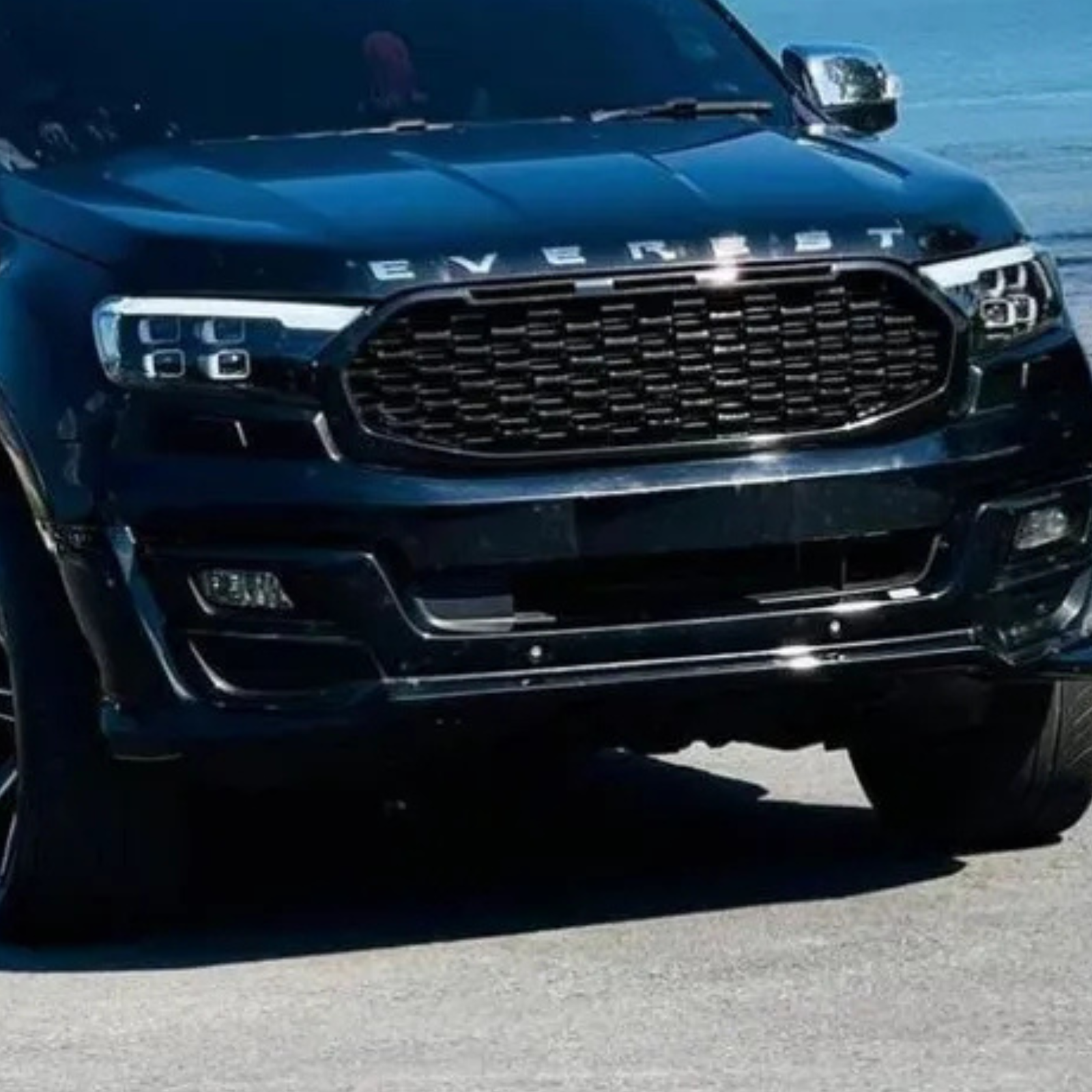 Ford Endeavour 2016 Sports Grill