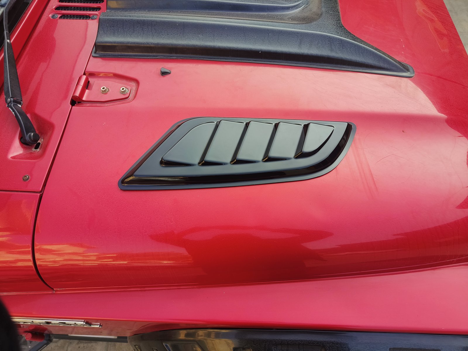 Mahindra Thar Hood Vents